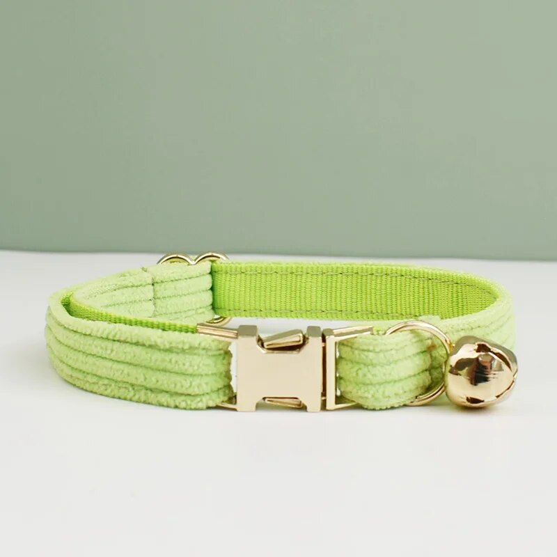Collier Chat Personnalisé Velours Côtelé Vert – Bande De Canailles