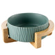 Gamelle pour chat design en céramique avec stries vert foncé et socle en bois
